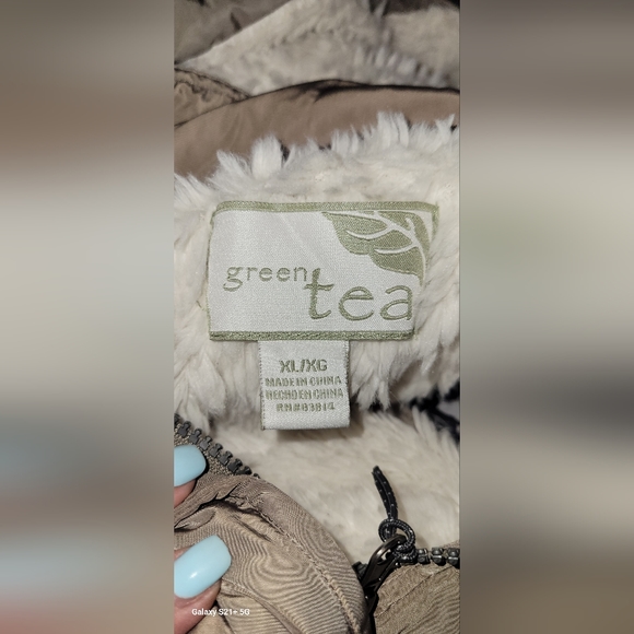 Green Tea XL Puffer Jacket - Picture 5 of 5